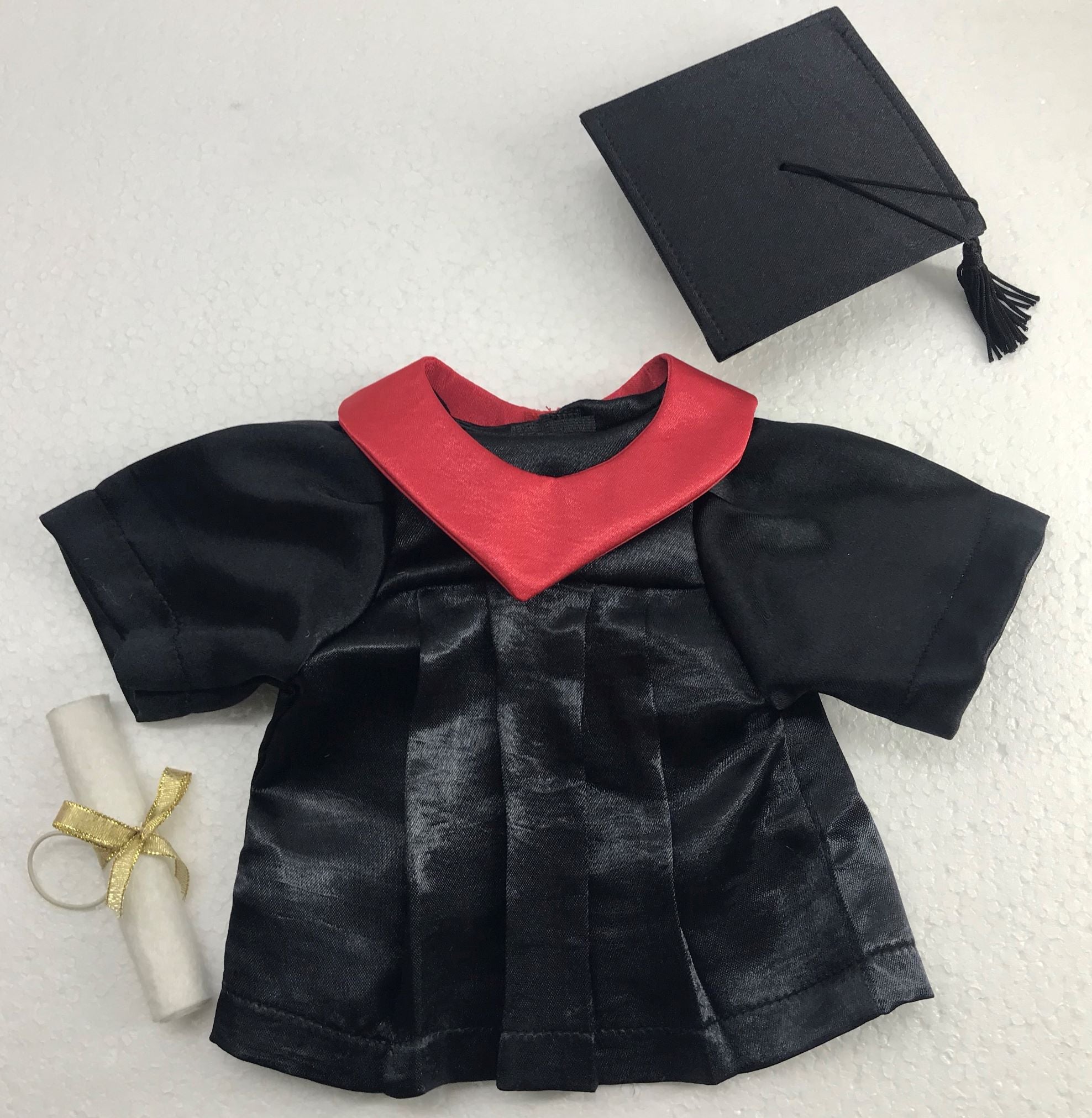 GRADUATION+HAT+PAPER 48" - 60"