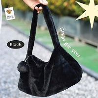 FLUFFY SHOULDER BAG PINK