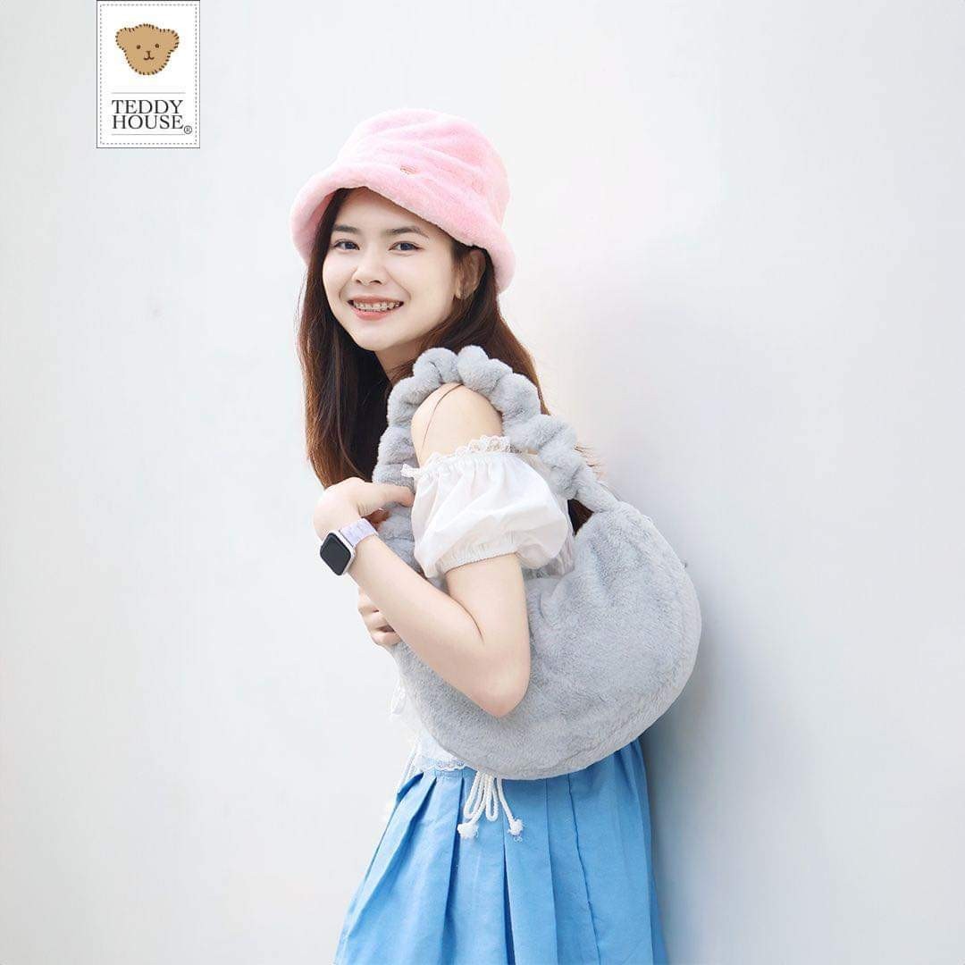MOONIE CROSSBODY BAG