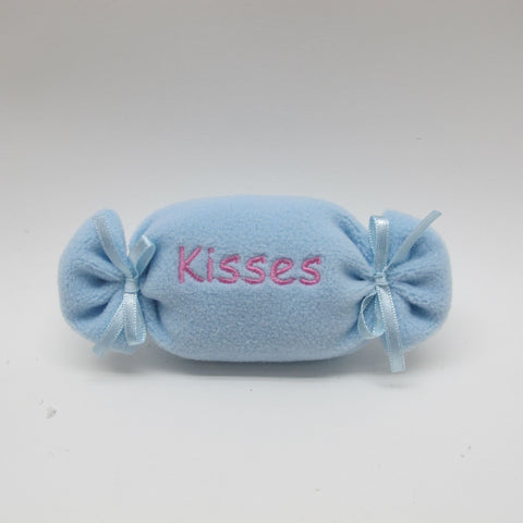HEART WITH EMBROIDER "KISSES"